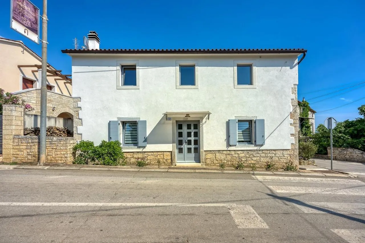 Villa Dvi Ladonje Tar-Vabriga 0*,  Croatia