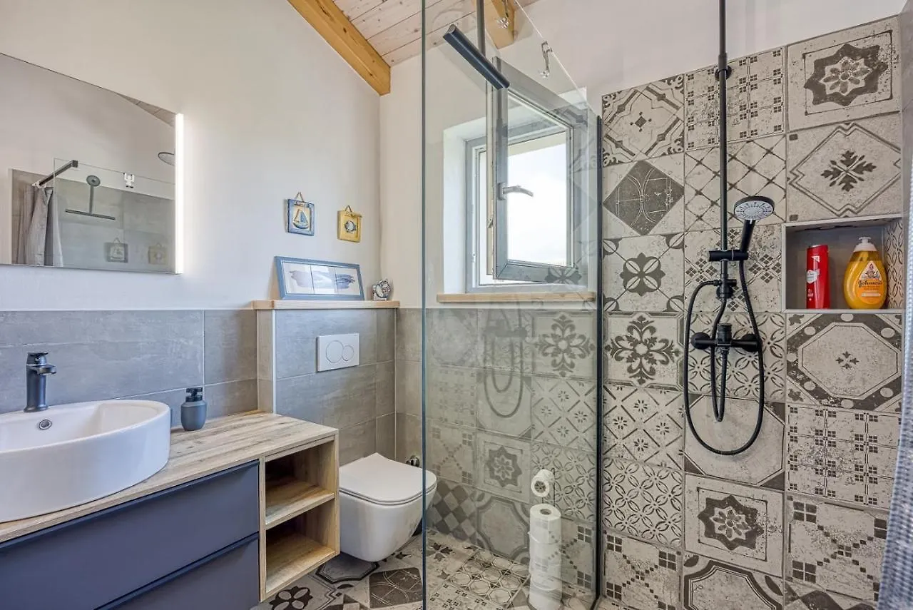 Villa Dvi Ladonje Tar-Vabriga Holiday home