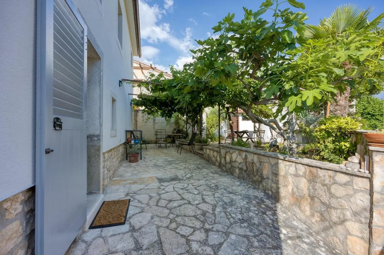 Villa Dvi Ladonje Tar-Vabriga 0*,