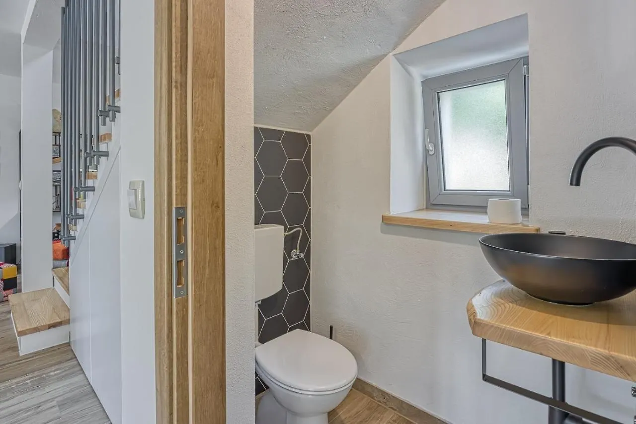 Holiday home Villa Dvi Ladonje Tar-Vabriga