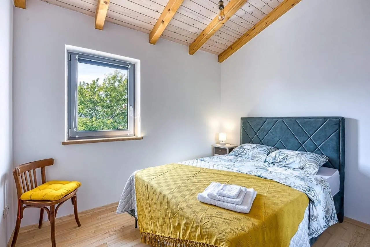 Holiday home Villa Dvi Ladonje Tar-Vabriga