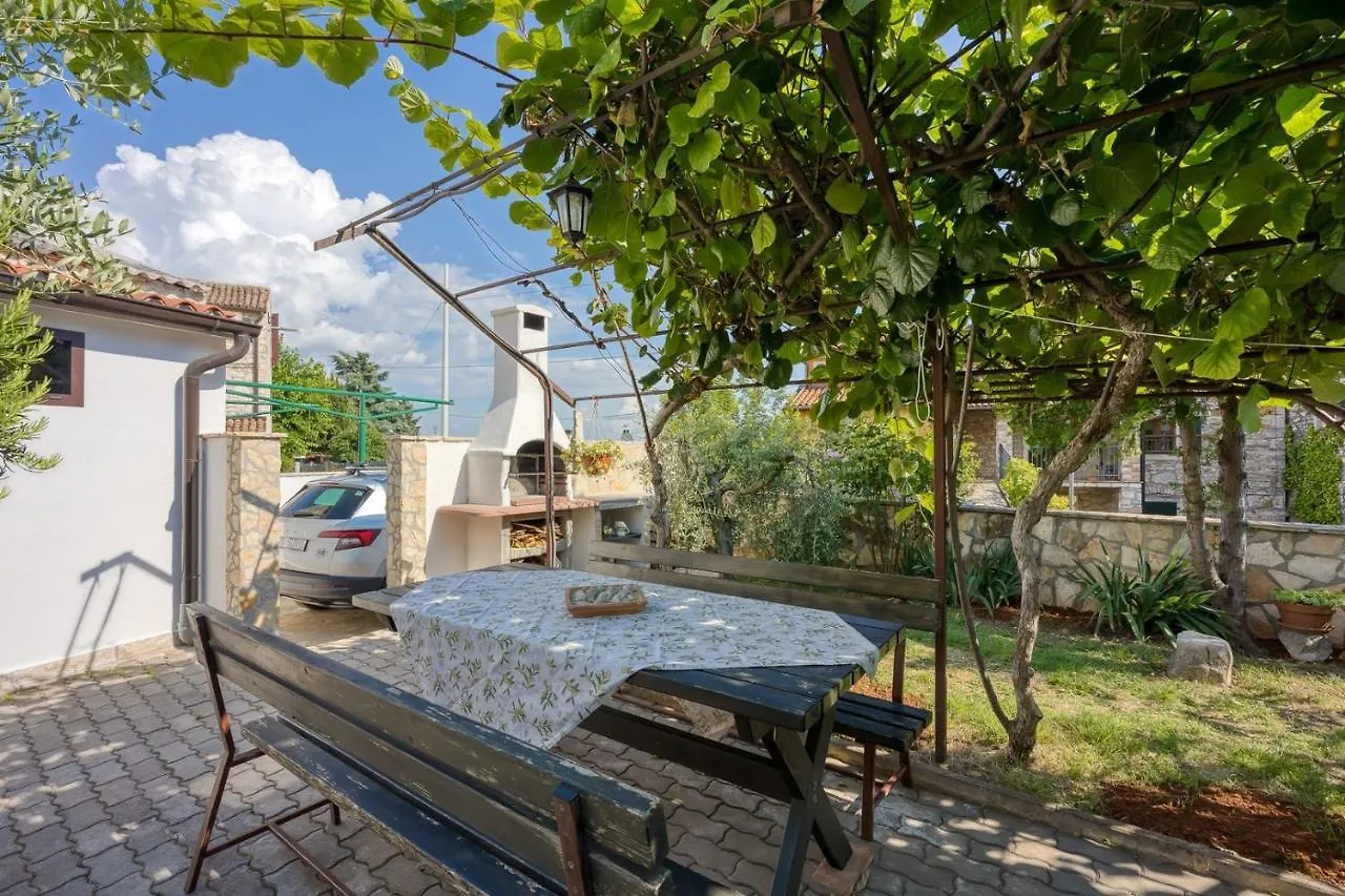 Villa Dvi Ladonje Tar-Vabriga Croatia